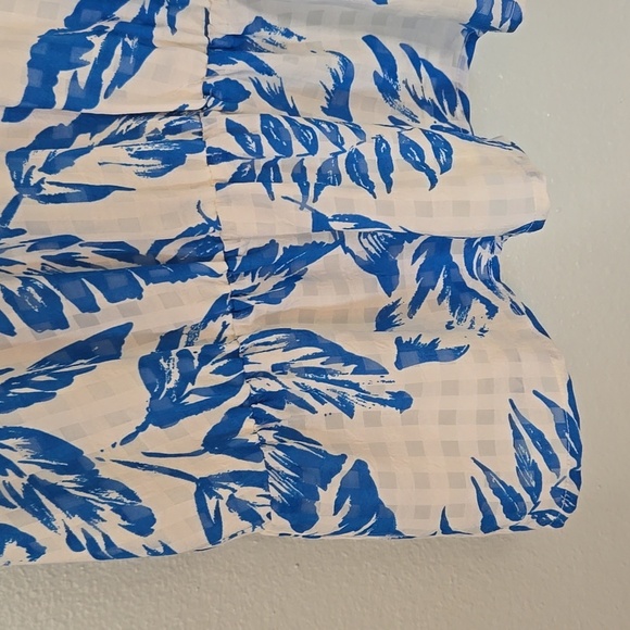 Skies Are Blue Floral Top Size XS - Picture 5 of 6